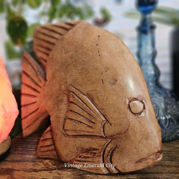 Vtg Hand Carved Cedar Wooden Fish Sculpture Mid Century Ocean Life 3D Brown Boho - Picture 6 of 12